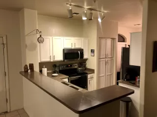 Photo #5: 6043106 Listing