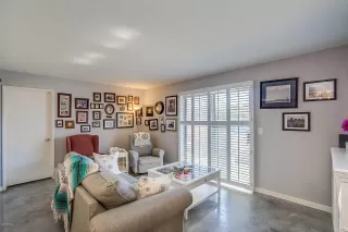 Photo #5: 6043139 Listing