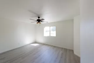 Photo #6: 6043207 Listing