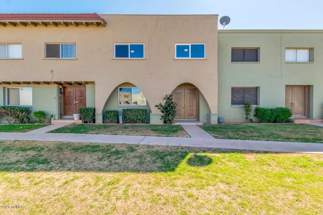 MLS: 6043231 Condo For Sale