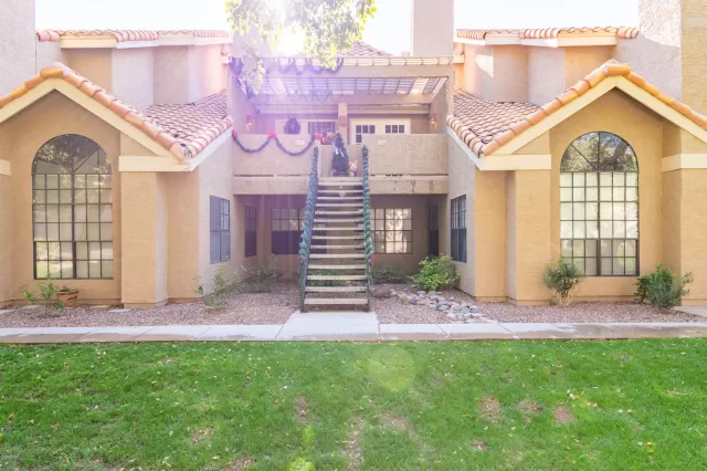 MLS: 6043317 Condo For Sale