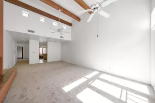 Photo #4: 6043709 Listing