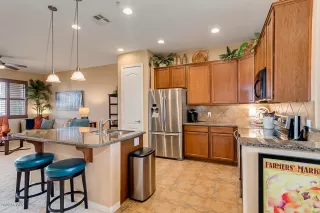 Photo #4: 6043716 Listing