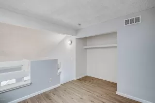 Photo #5: 6043740 Listing