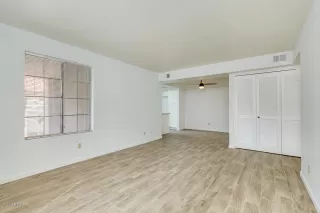 Photo #6: 6043832 Listing