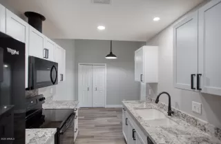 Photo #4: 6043915 Listing