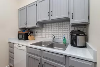 Photo #6: 6044050 Listing