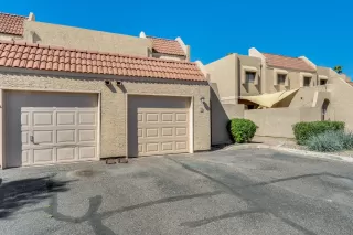 Photo #5: 6044142 Listing