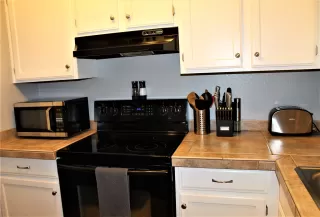 Photo #5: 6044732 Listing