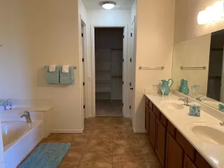 Photo #4: 6045381 Listing