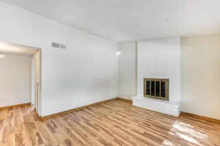 Photo #4: 6045440 Listing 