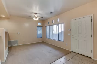 Photo #4: 6045950 Listing