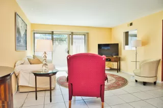 Photo #4: 6046252 Listing 