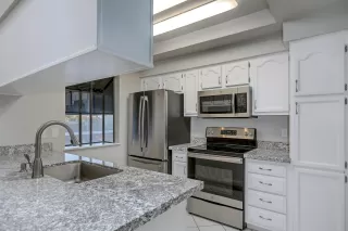 Photo #2: 6046443 Listing 