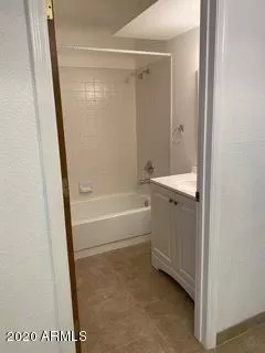 Photo #4: 6047277 Listing