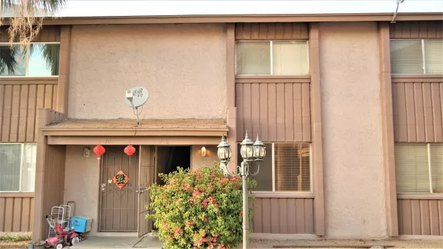 MLS: 6047310 Condo For Sale