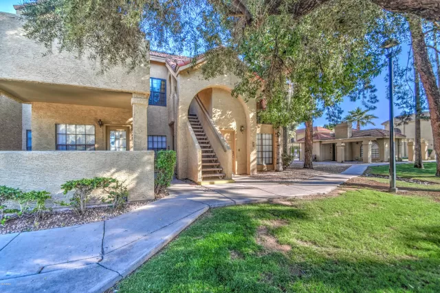 MLS: 6047771 Condo For Sale