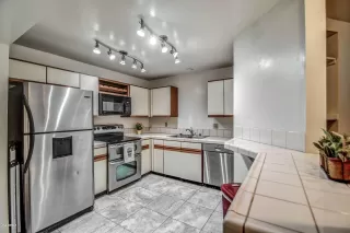 Photo #5: 6047771 Listing