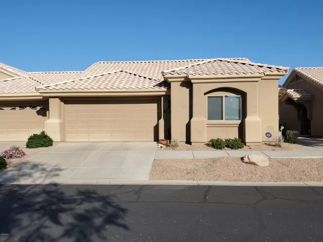 MLS: 6048161 Condo For Sale