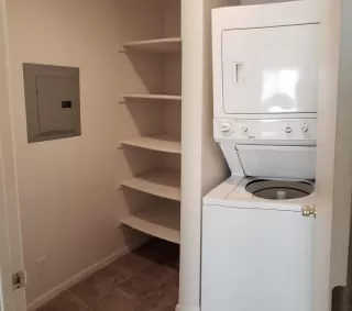 Photo #6: 6048162 Listing