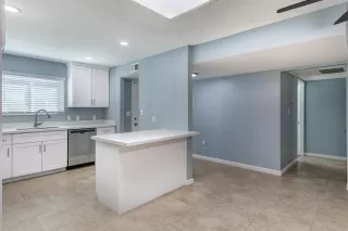 Photo #4: 6048233 Listing