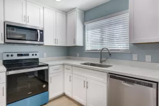 Photo #6: 6048233 Listing