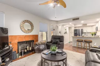 Photo #5: 6048393 Listing