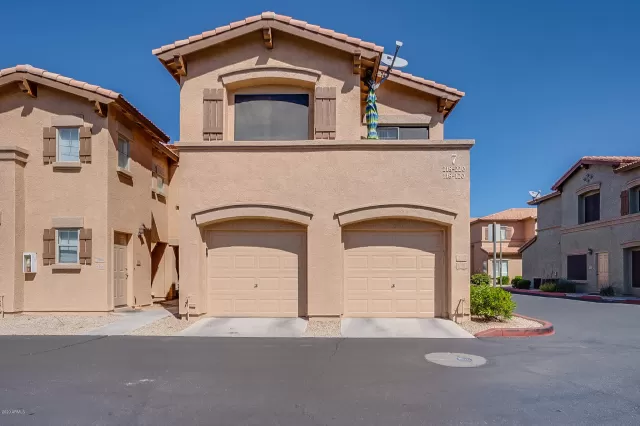 MLS: 6048416 Condo For Sale