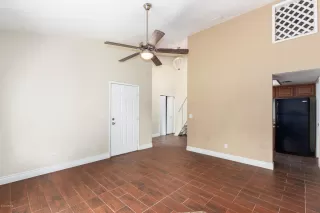 Photo #6: 6048471 Listing