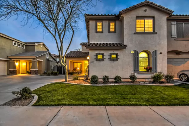 MLS: 6048644 Condo For Sale