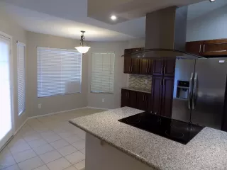 Photo #3: 6048700 Listing