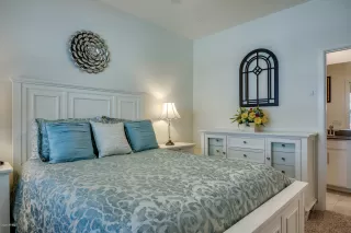 Photo #5: 6048845 Listing