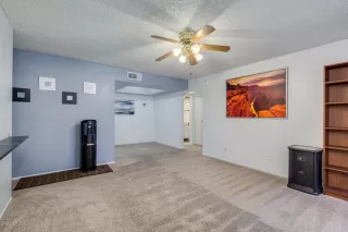 Photo #4: 6049010 Listing