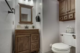 Photo #5: 6049210 Listing