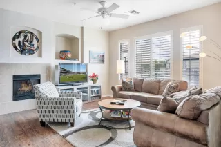 Photo #3: 6049236 Listing