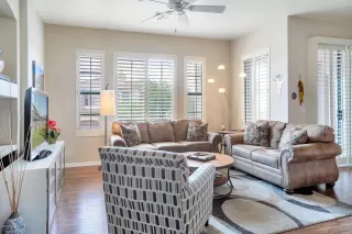 Photo #4: 6049236 Listing