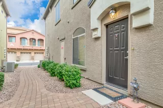 Photo #3: 6049279 Listing 