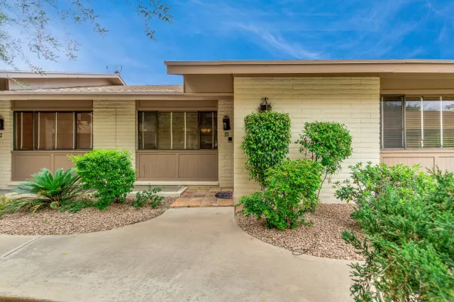 MLS: 6049444 Condo For Sale