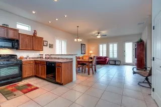 Photo #4: 6049775 Listing