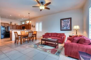 Photo #6: 6049775 Listing