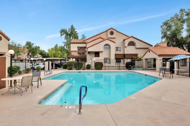 MLS: 6050001 Condo For Sale