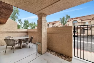 Photo #2: 6050001 Listing 