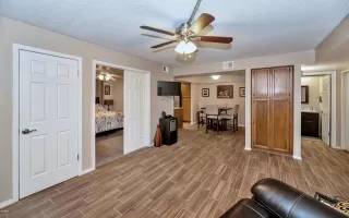 Photo #6: 6050001 Listing 