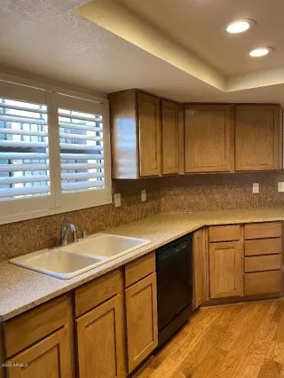 Photo #4: 6050085 Listing 