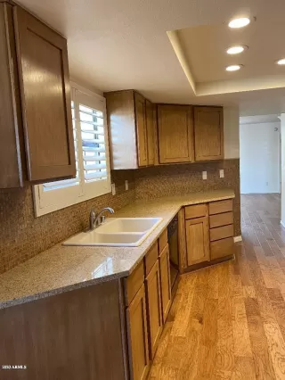 Photo #6: 6050085 Listing 