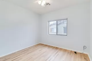 Photo #6: 6050109 Listing