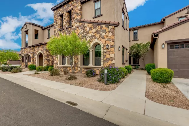 MLS: 6050110 Condo For Sale