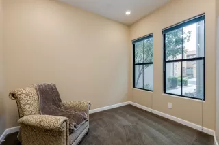 Photo #5: 6050110 Listing 
