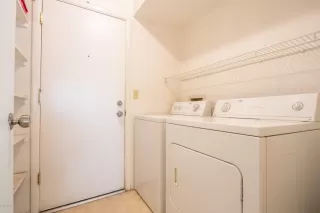 Photo #6: 6050304 Listing 