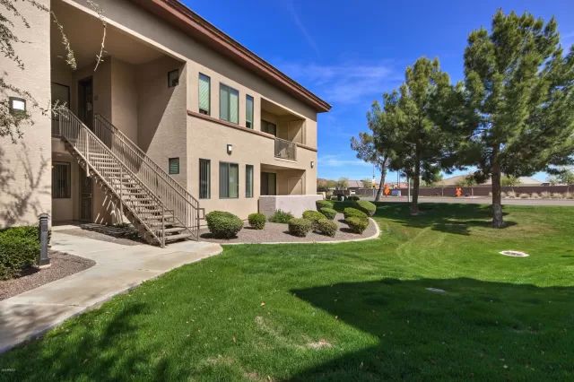 MLS: 6050305 Condo For Sale